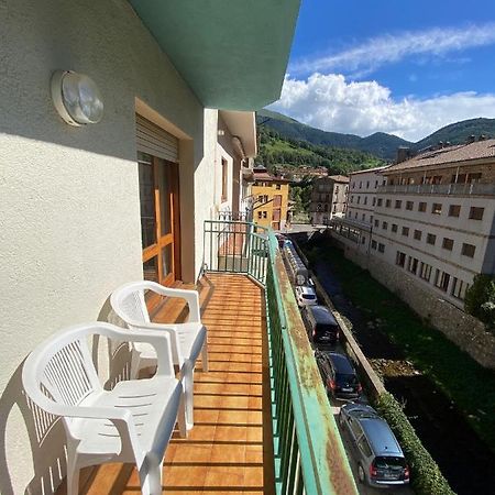Apartaments Sant Antoni Ribes De Freser Bagian luar foto